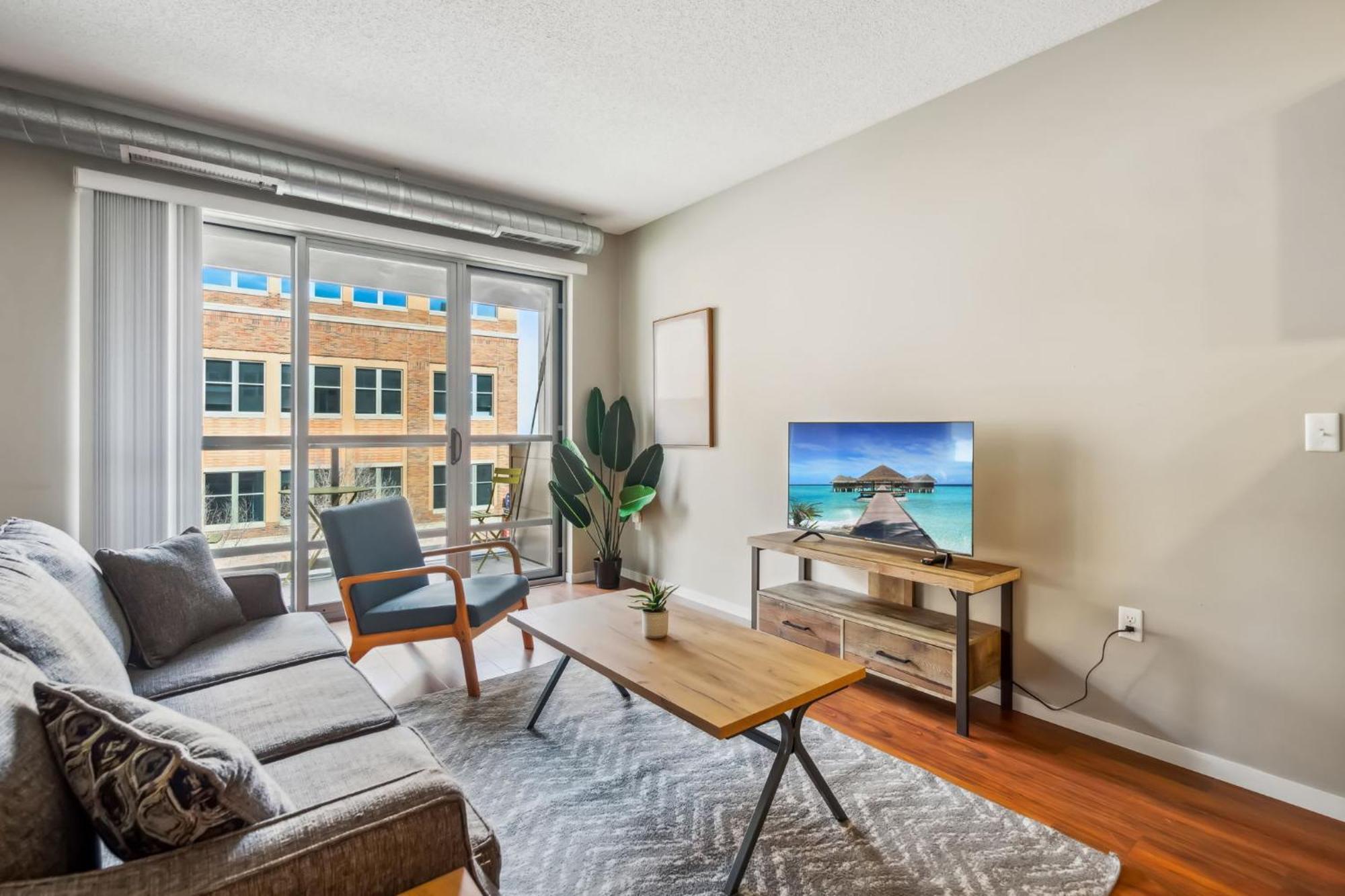 Cozysuites 2br Mill District W Pool, Gym, Sauna #4 Appartement